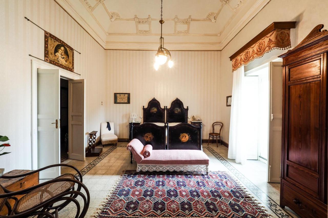 Отель Palazzo Degli Antoci Рагуза Экстерьер фото